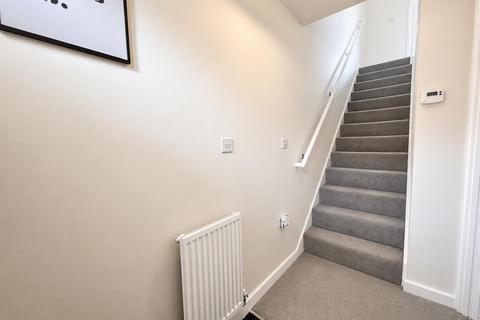 3 bedroom semi-detached house for sale, Primrose Road, Thurnscoe, Rotherham, S63 0EZ