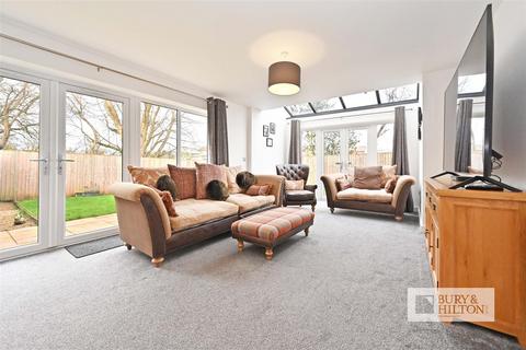 4 bedroom semi-detached house for sale, Jason court, Leek