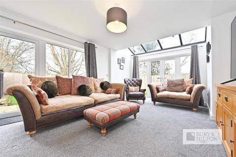 4 bedroom semi-detached house for sale, Jason court, Leek