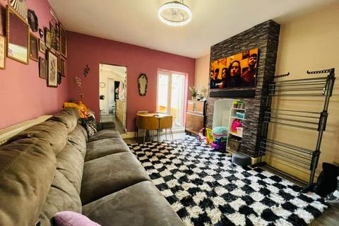 2 bedroom terraced house for sale, Hagley Road West, OLDBURY, B68