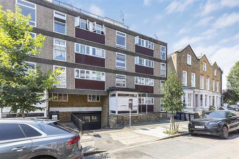 Arundel Terrace, London SW13