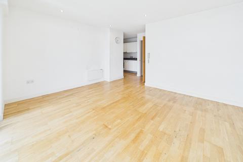 2 bedroom flat to rent, 19 Princes Parade, Liverpool L3