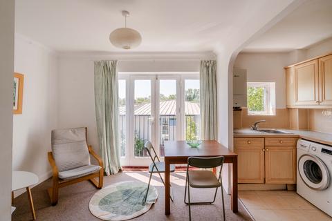 2 bedroom flat for sale, Station Road, Bristol BS6