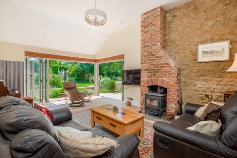 5 bedroom country house for sale, Bridge Street, Fenny Compton, Southam Warwickshire CV47 2XY