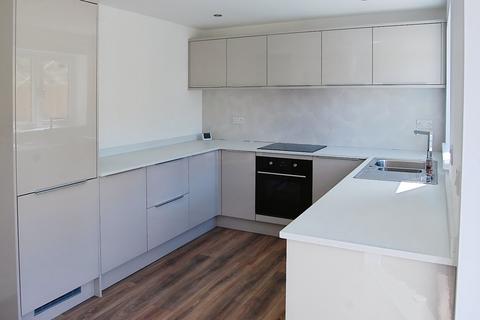 4 bedroom terraced house to rent, Lillands Lane, West Yorkshire HD6