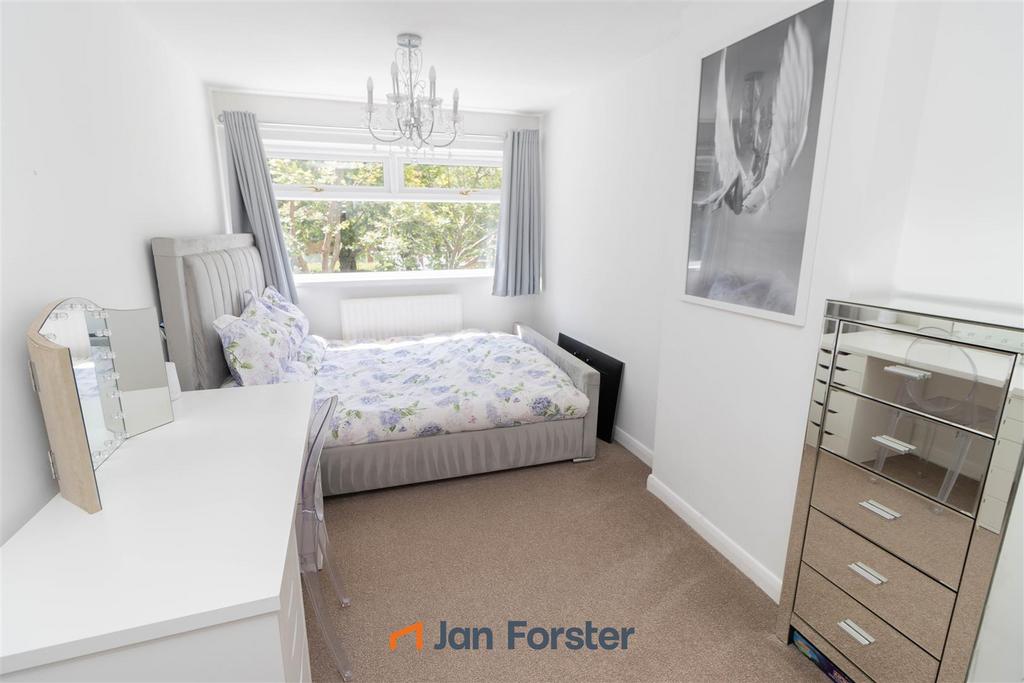 House in Newcastle upon Tyne, Kingston Park, Kenton - View 5