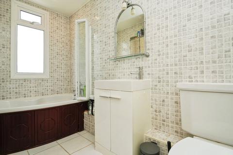 4 bedroom terraced house for sale, Bath Parade, Cheltenham, Gloucestershire, GL53