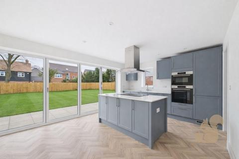 3 bedroom detached house for sale, Weavers Close, Great Dunmow CM6