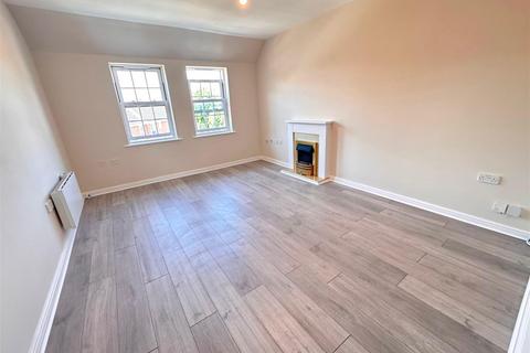 2 bedroom house to rent, Camsell Court, Middlesbrough
