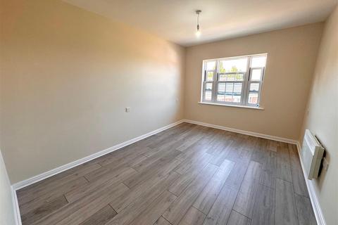 2 bedroom house to rent, Camsell Court, Middlesbrough