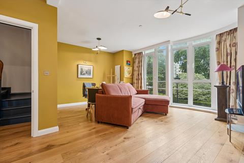 4 bedroom detached house to rent, Sussex Square, London W2