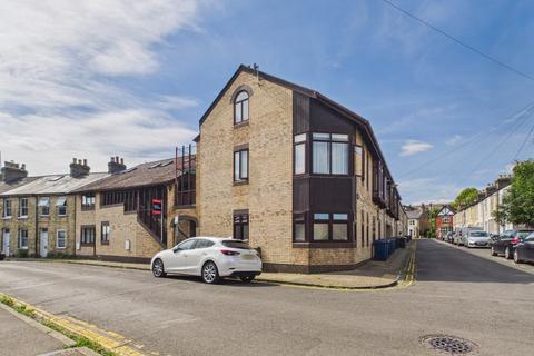 1 bedroom maisonette for sale, Glenoven Court, Searle Street, Cambridge