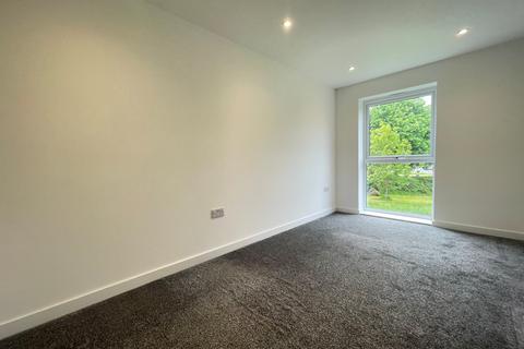 2 bedroom flat to rent, Willow Road, Leeds, West Yorkshire, LS4