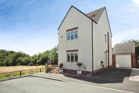 4 bedroom detached house for sale, Cae'r Delyn, Oakdale, Blackwood
