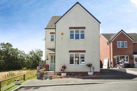 4 bedroom detached house for sale, Cae'r Delyn, Oakdale, Blackwood