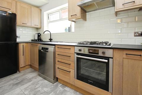3 bedroom semi-detached house to rent, Erewash Grove, Toton, NG9