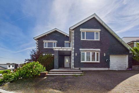 5 bedroom detached house to rent, Golden Close, West Cross, Swansea, SA3