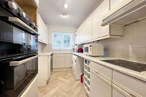 4 bedroom terraced house to rent, Villier Street, Uxbridge, UB8