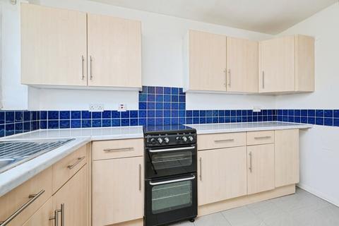2 bedroom flat for sale, Birch Trees Road, Great Shelford, Cambridge, Cambridgeshire, CB22