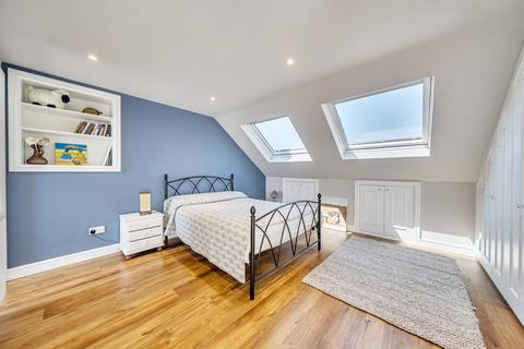 4 bedroom terraced house for sale, Heather Road, Lee