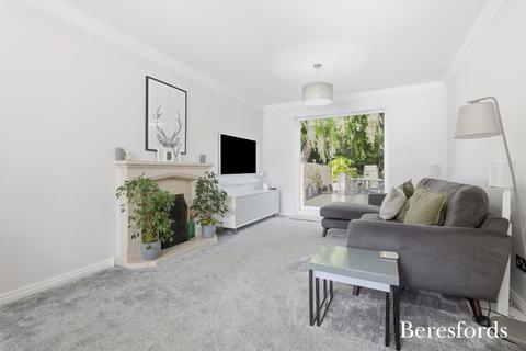 4 bedroom detached house for sale, Cypress Court, Dunmow, CM6