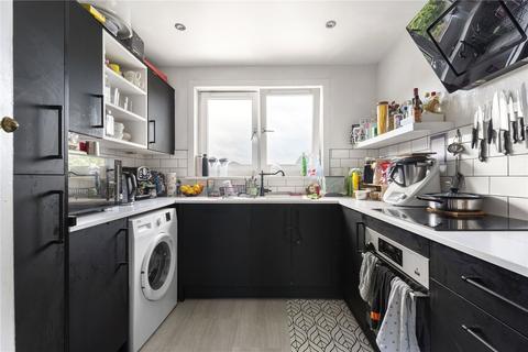 2 bedroom apartment for sale, 11 Cleikiminrig, Craigmillar, Edinburgh, EH11 3QZ