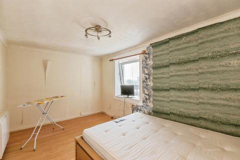 2 bedroom flat for sale, Argent Street, Grays, Essex, RM17