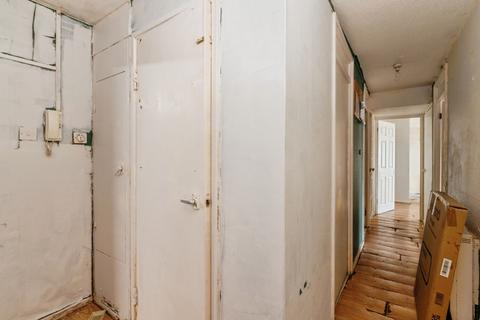 2 bedroom flat for sale, Argent Street, Grays, Essex, RM17