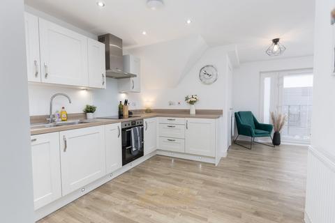 2 bedroom flat for sale, Hoadley Road, Horley RH6
