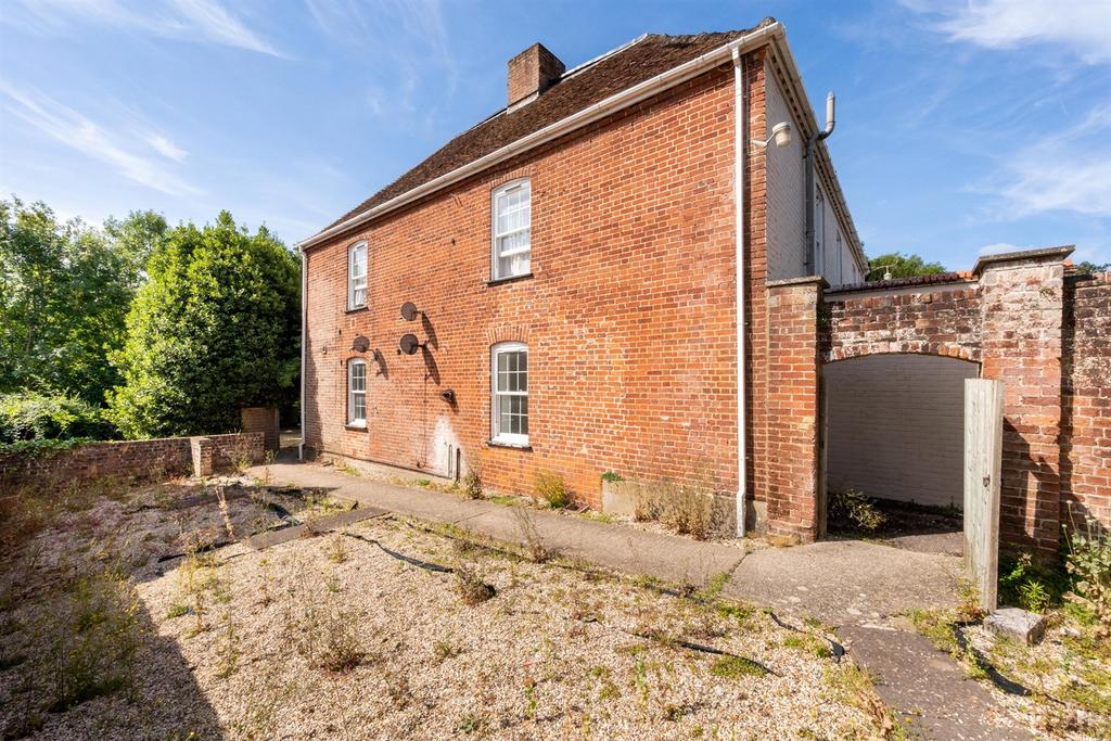Calcot Place, Low Lane, Calcot, Reading, RG31