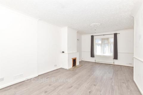 4 bedroom terraced house for sale, Totland Road, Portsmouth PO6