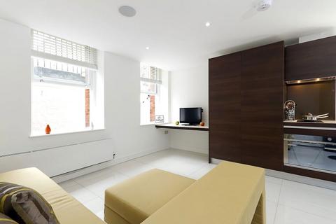 Studio to rent, Judd Street, London WC1H