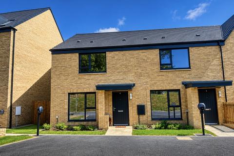 3 bedroom end of terrace house for sale, Alexander Crescent, Highworth, Swindon