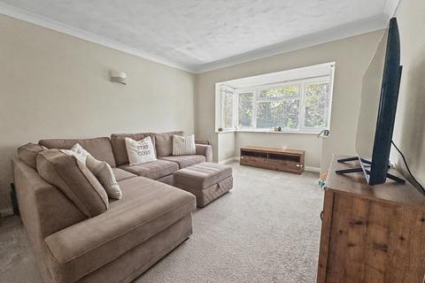 2 bedroom flat for sale, Ferndown