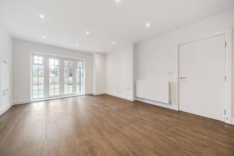 2 bedroom apartment for sale, Albright Gardens, Walton-on-Thames, KT12