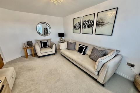 4 bedroom house for sale, Ellis Close, Houghton-Le-Spring DH5