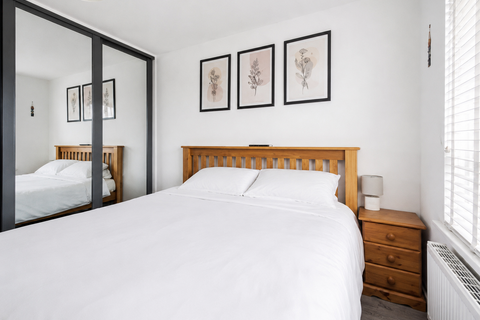 5 bedroom terraced house for sale, Melrose Avenue, London NW2