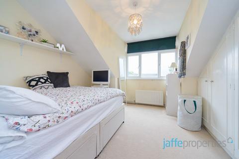2 bedroom apartment to rent, Achilles Road, London, NW6