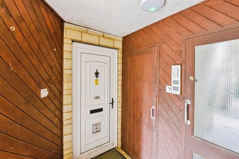 2 bedroom ground floor flat for sale, Charter Road, Chippenham