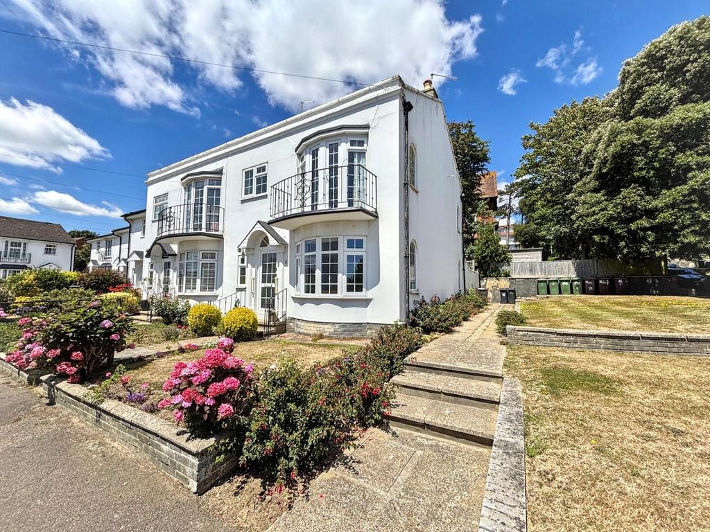 House on the Hill バレリーナ柄 ロンパース 80cm Garden Close, Bexhill-on-Sea, TN40 3 bed end of terrace house