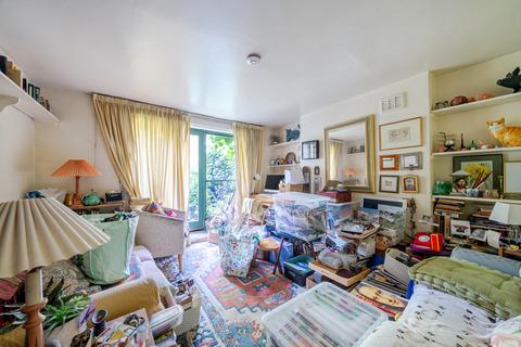 undefined, Asylum Road, London