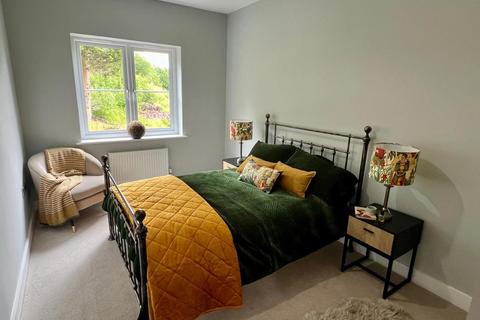 4 bedroom detached house for sale, The Bayport, Uplands, Woolley Bridge, Hadfield, Glossop
