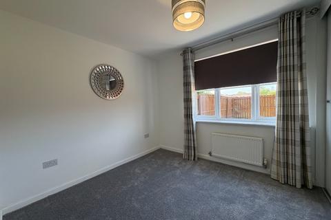 3 bedroom detached house to rent, Waterway Terrace, East Kilbride, South Lanarkshire, G74