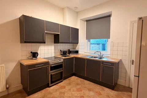 2 bedroom flat to rent, Blackness Avenue, Dundee,