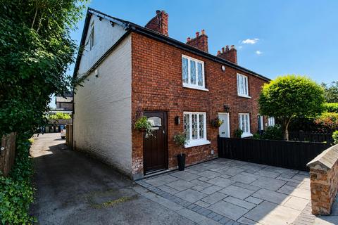 3 bedroom cottage for sale, Church Road, Lymm