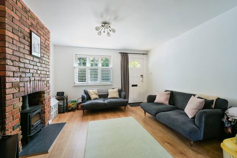 3 bedroom end of terrace house for sale, Bluehouse Lane, Oxted RH8