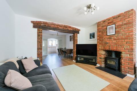 3 bedroom end of terrace house for sale, Bluehouse Lane, Oxted RH8