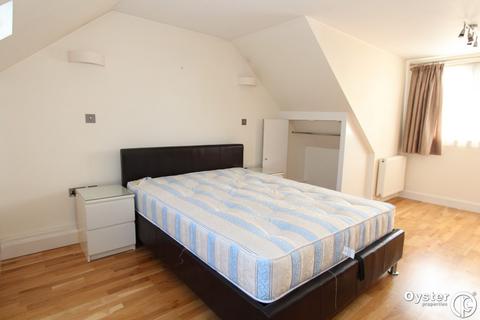 2 bedroom flat to rent, Brockleyside, Stanmore, HA7