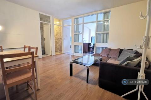 3 bedroom flat to rent, Phoenix Court, London, NW1