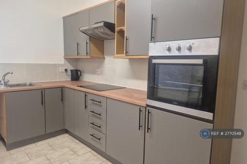 4 bedroom terraced house to rent, Cromwell St, Swansea, SA1